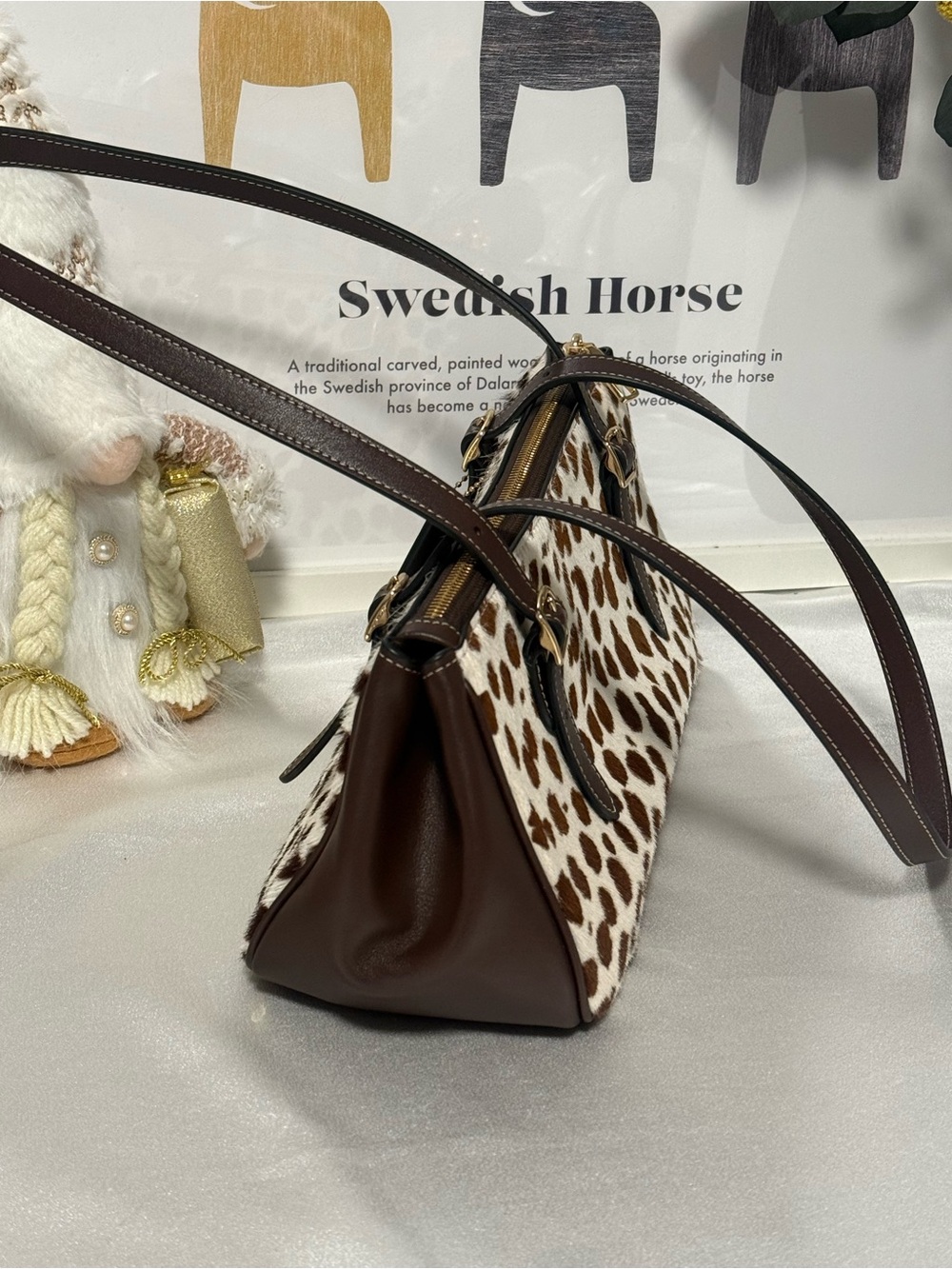 Coach Asher Haircalf Leopard Print Shoulder Bag NWT Just Released CES68 - Picture 3 of 10